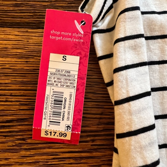 Brand new cotton swim coverup - Picture 4 of 4